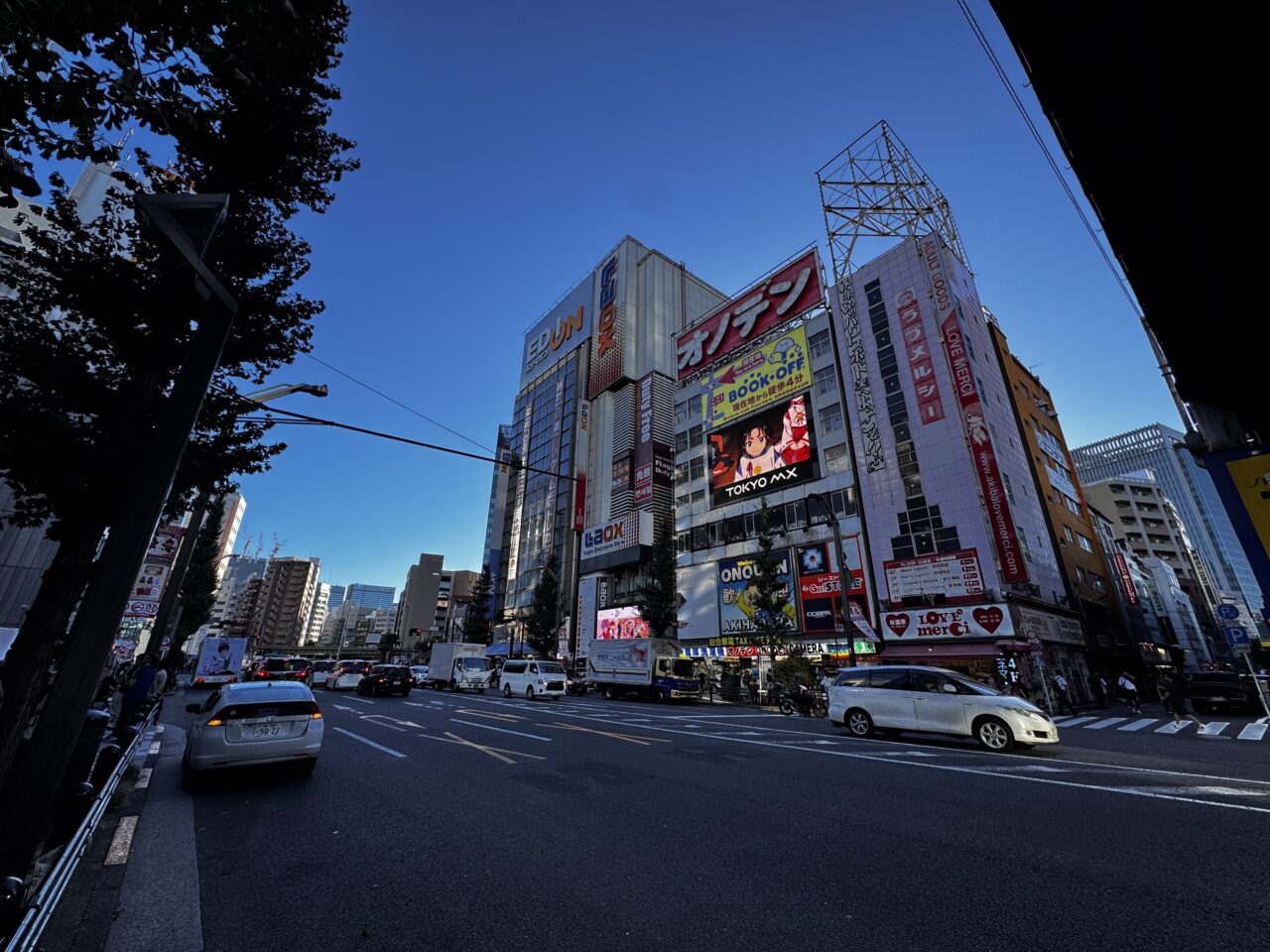 iPhone15Pro 14mm